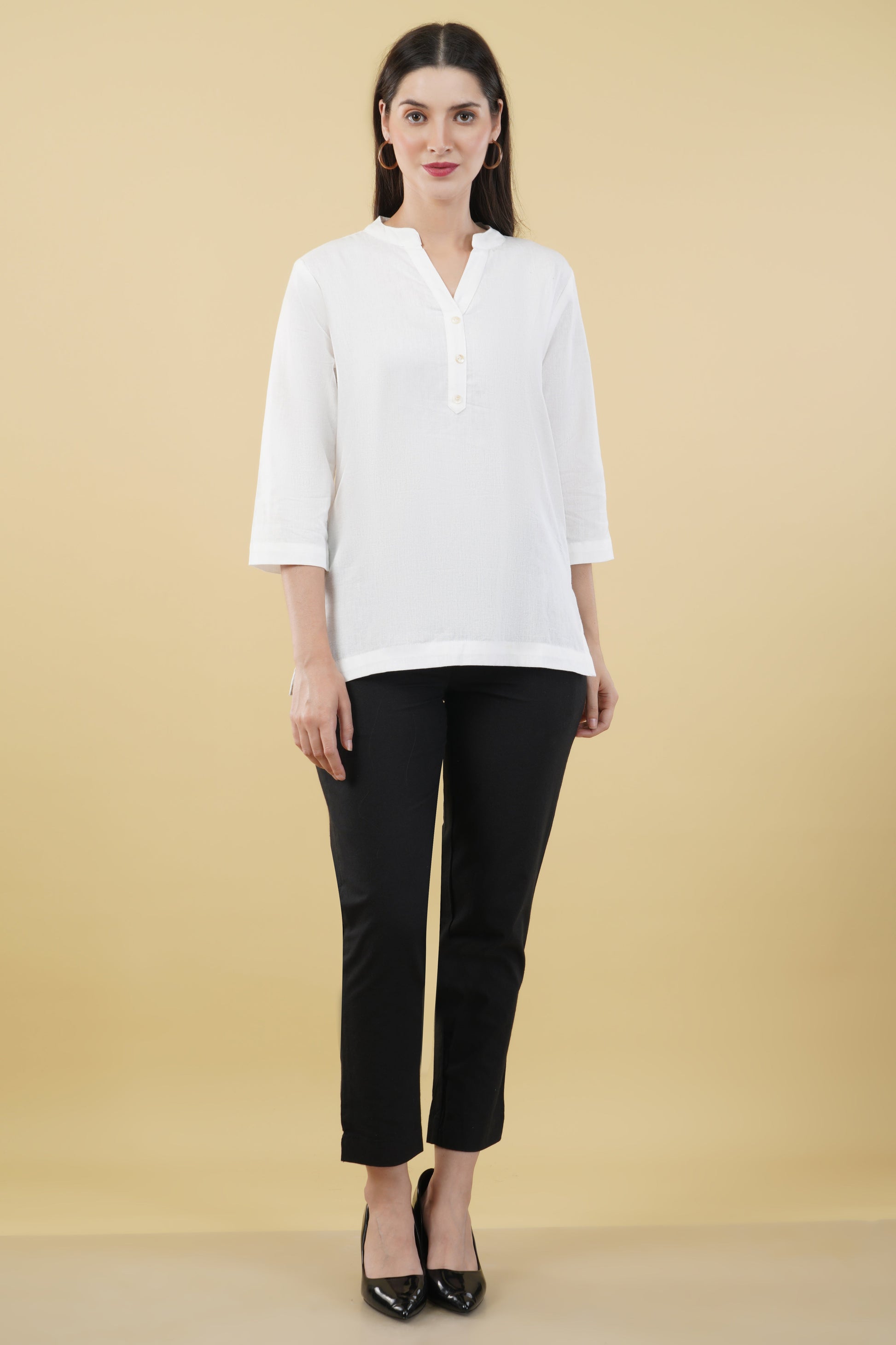 WHITE LINEN SHORT KURTA - SAFED DHAGA 