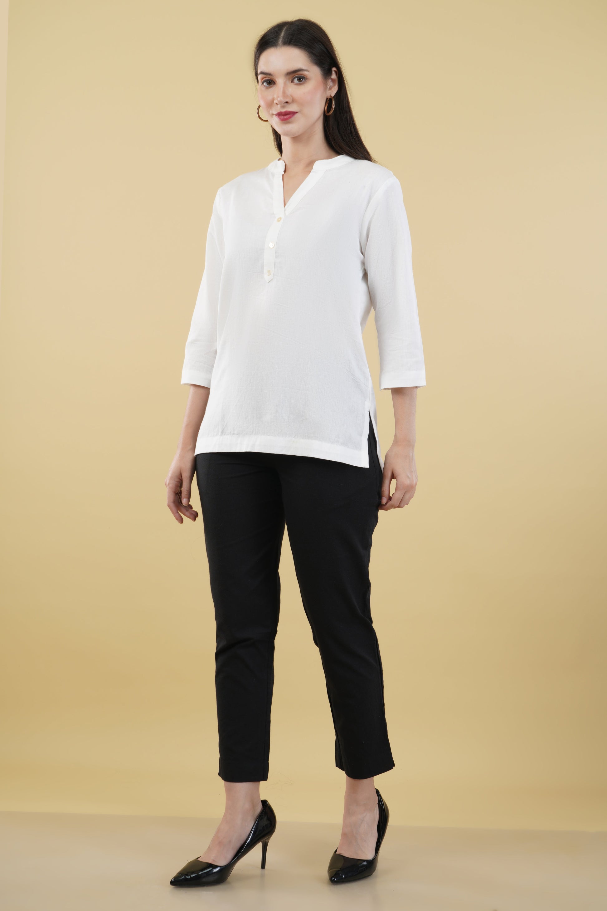 WHITE LINEN SHORT KURTA - SAFED DHAGA 