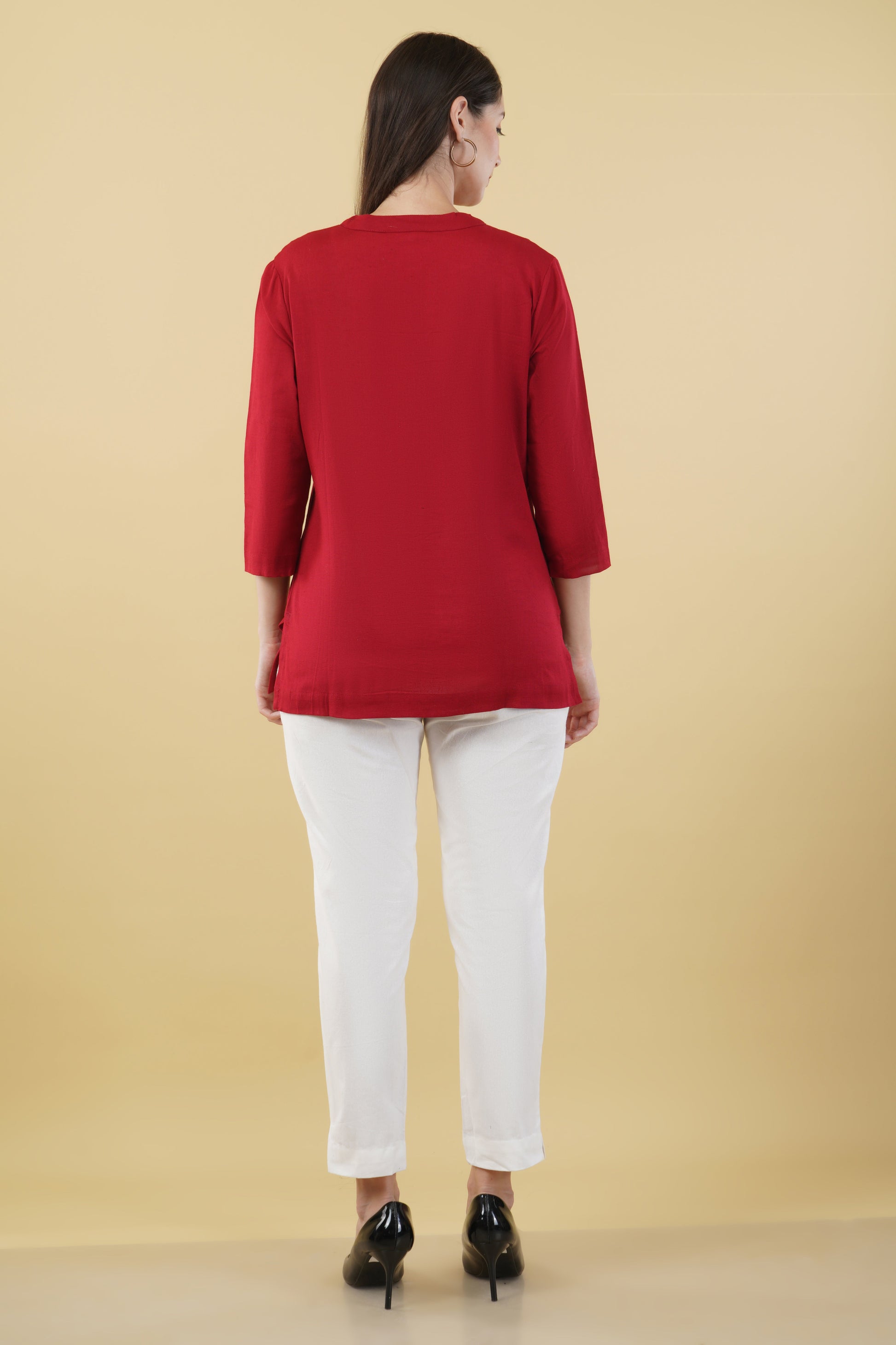 MAROON LINEN SHORT KURTA - SAFED DHAGA 