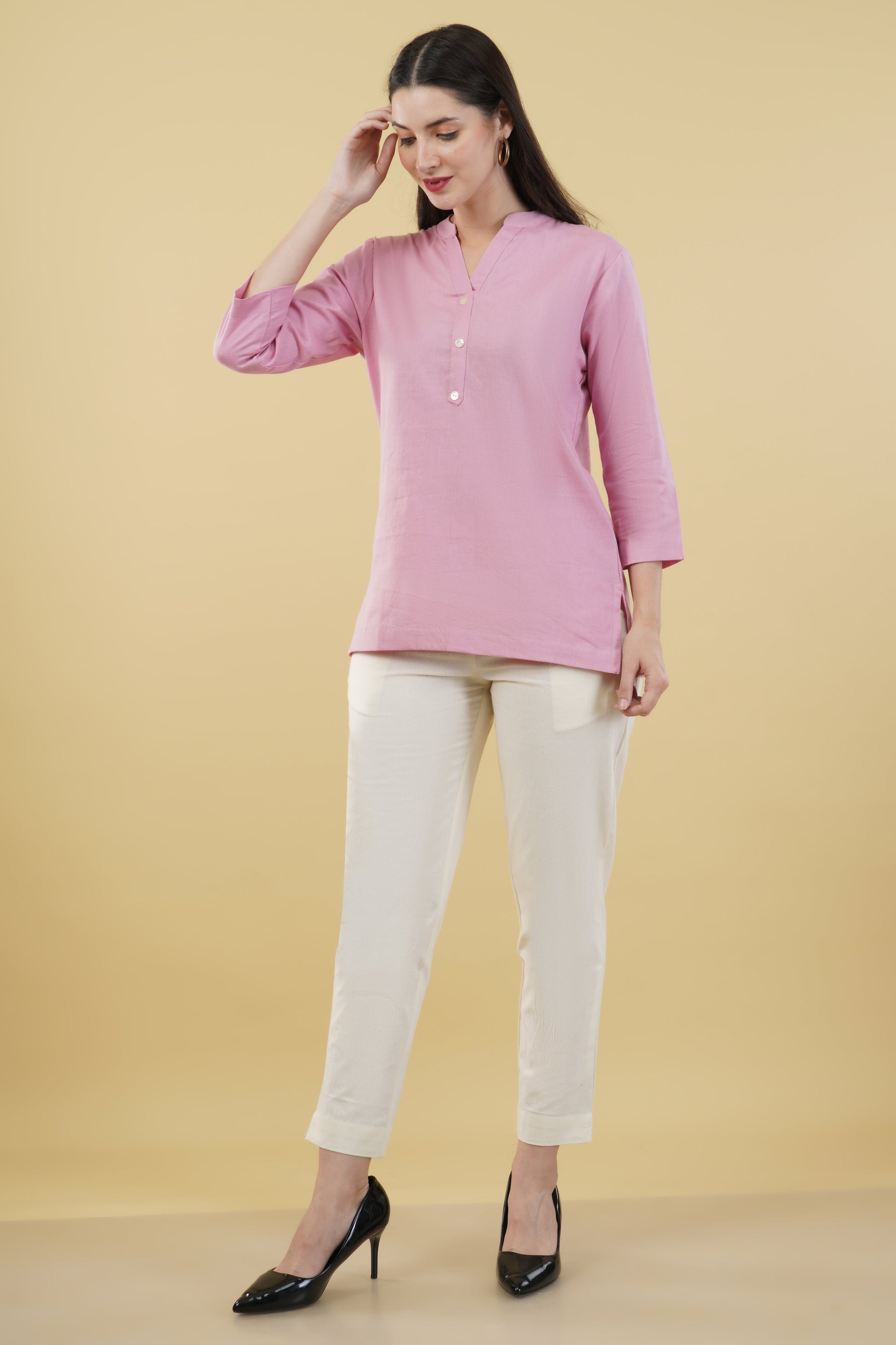 PINK LINEN SHORT KURTA - SAFED DHAGA 