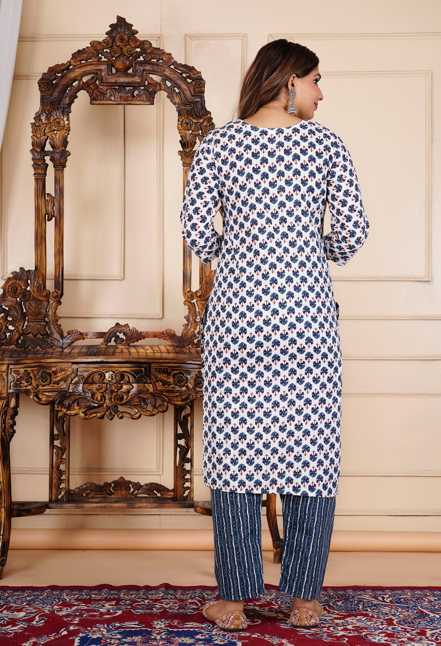 Blue Leaf Printed Kurta Pant Set