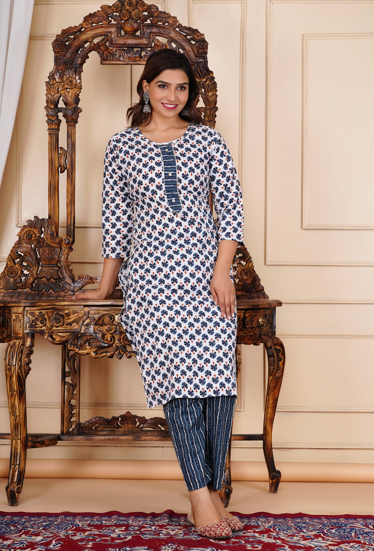 Blue Leaf Printed Kurta Pant Set