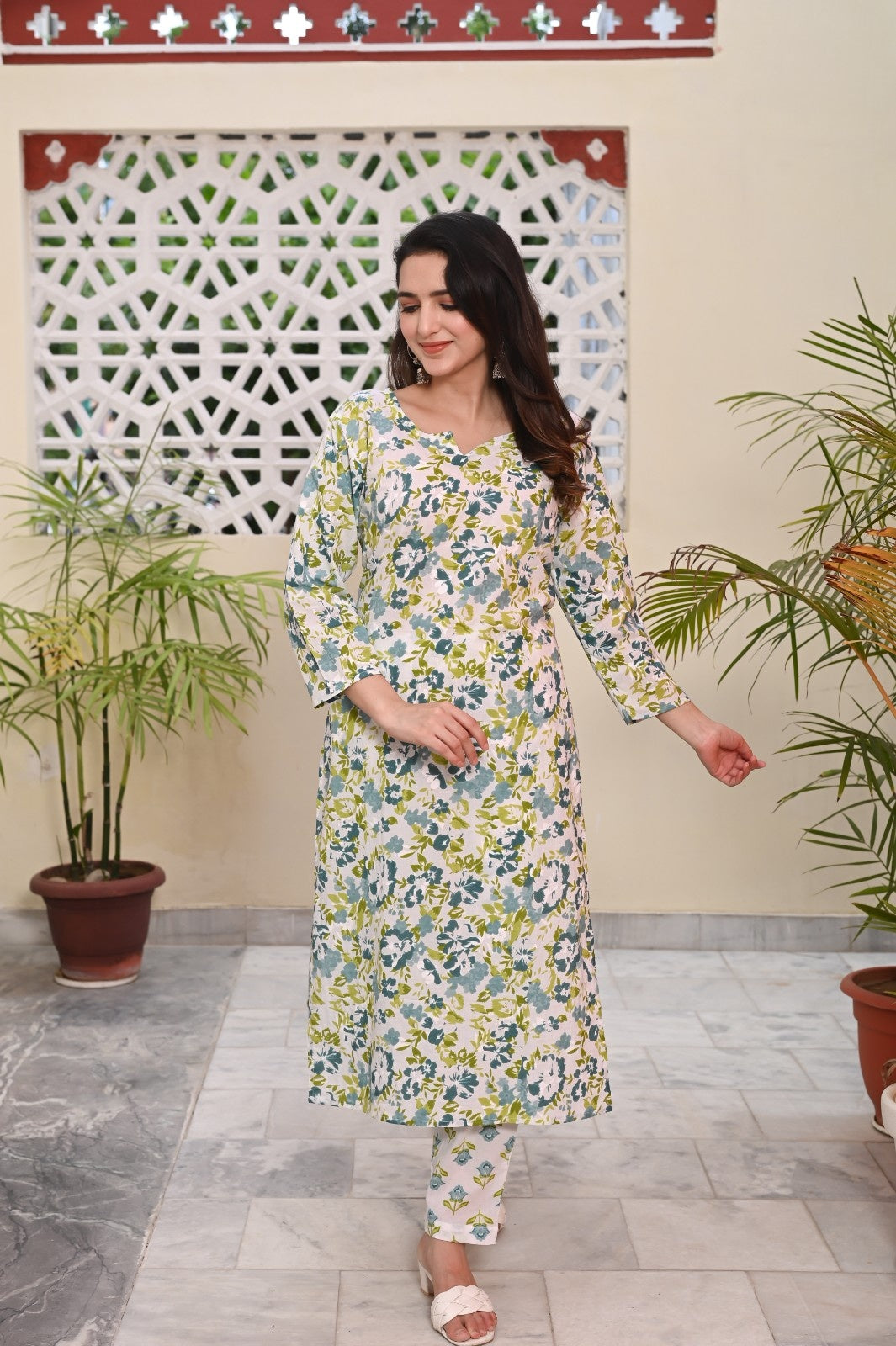 FLORAL PRINTED COTTON KURTA PANT SET