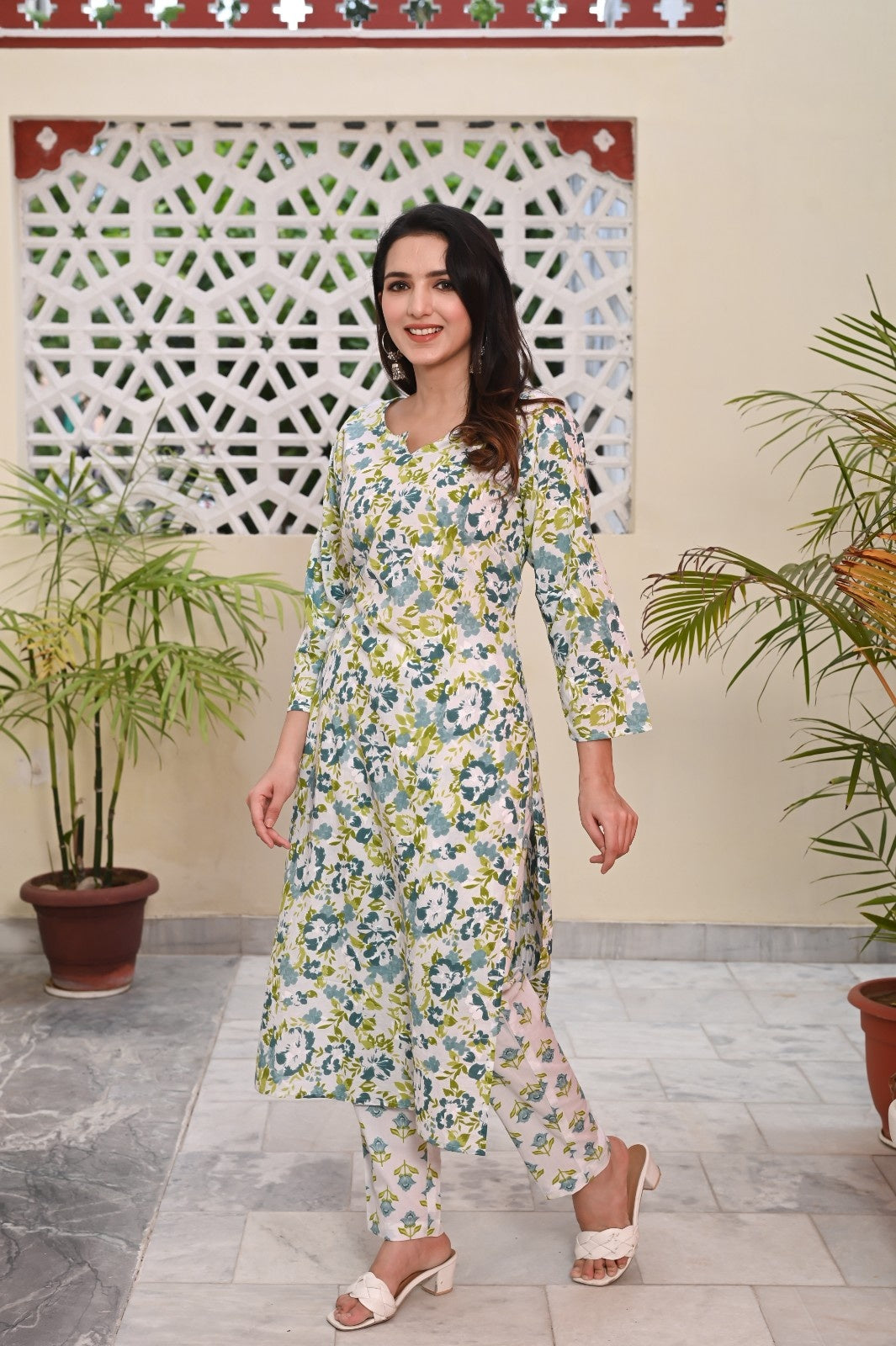 FLORAL PRINTED COTTON KURTA PANT SET